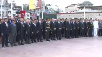 Taksim Meydanı'nda 30 Ağustos Zafer Bayramı coşkuyla kutlandı