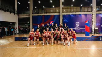 U17 kadın voleybol takımı dünya ikinciliği ile gururlandırdı