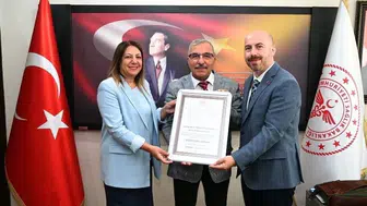 Karamanoğlu Mehmetbey Üniversitesi'nden önemli adım: Bebek dostu unvanı sahibi oldu