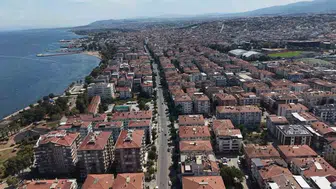Marmara depremi gönüllüleri, bugünün vatandaşlarını bilinçlendiriyor