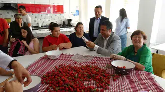 Özel öğrencilerle başkan halit doğan arasında sıcak diyaloglar