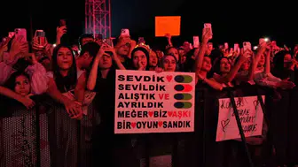 Murat Boz, Erzurum Kültür Yolu Festivali'nde unutulmaz bir konser verdi