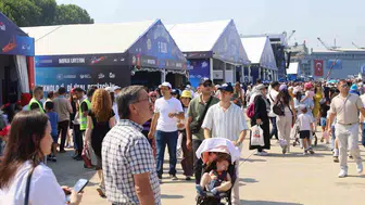 TEKNOFEST Mavi Vatan'da ziyaretçi akını: Gölcük Tersanesi tıklım tıklım doldu