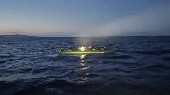 İzmir açıklarında düzensiz göçmenlere operasyon: 30 kişi kurtarıldı