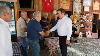 Erzincan valisi aydoğdu, apçağa köyünde esnafla bir araya geldi