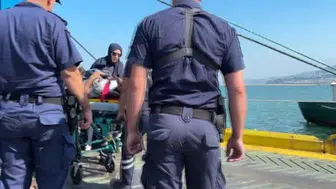 Novorossiysk'teki saldırıda yaralanan Türk denizciler hastanelere sevk edildi