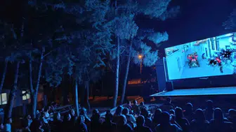 Denizli Büyükşehir'den kırsal mahallelere sinema etkinliği