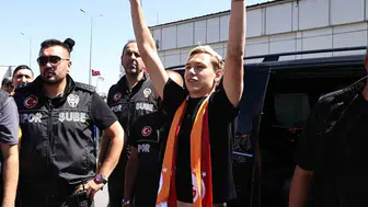 Galatasaray'ın yeni transferi Sergei Batrakov İstanbul'da: Amacım taraftarla buluşmak