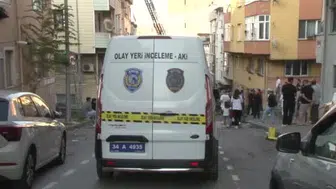 Gaziosmanpaşa'da çatı katındaki yangında bir kişi hayatını kaybetti