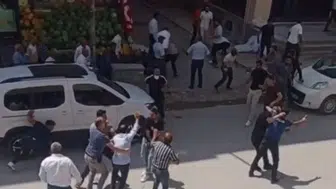 Muradiye'de aileler arası kavga: 17 tutuklama