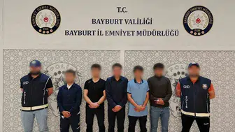 Bayburt’ta 5 düzensiz göçmen ve 2 şüpheli gözaltına alındı
