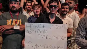 Kumluca Bal Festivali'nde Hande Ünsal'a ilginç evlilik teklifi
