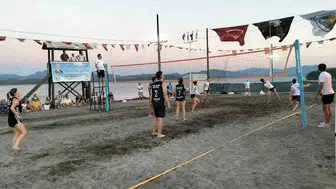 Köyceğiz plaj voleybolu turnuvası 30 Ağustos zaferiyle başladı