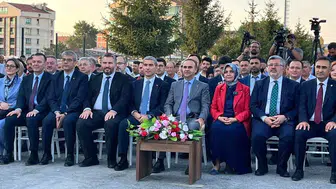 Bakan Kacır'dan yolsuzluk uyarısı: Herkes kendine yakışanı yapar