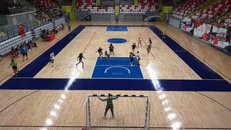 Kırıkkale'de genç hentbolcular, şampiyonluk için mücadele ediyor