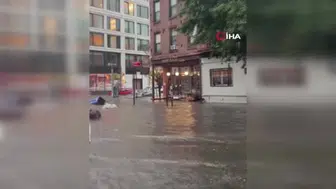 New York'ta sağanak yağış etkili oldu: Sokaklar ve metro istasyonları su altında