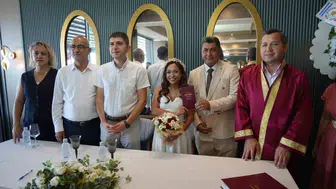 Samsun'da Filipinli gelin ile Türk memurun mutluluk hikayesi