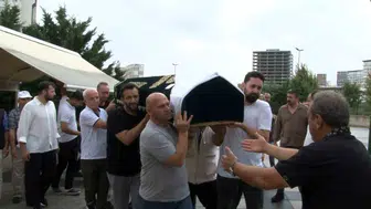 Zeytinburnu'ndaki otobüs kazasında hayatını kaybeden Mürvet Tolon son yolculuğuna uğurlandı