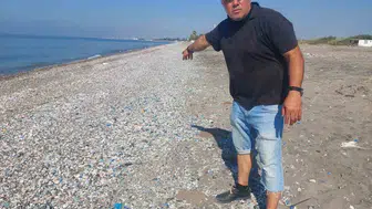 Mersin sahilindeki plastik kirliliği deniz yaşamını tehdit ediyor