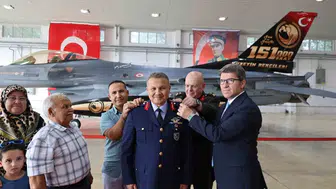 Alper Gezeravcı tuğgeneralliğe terfi ederek yeni rütbelerini taktı