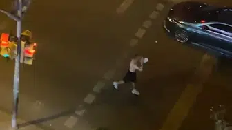Esenyurt'ta uyuşturucu etkisiyle çıkan olayda mahalleli duruma müdahale etti