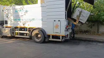 Adıyaman'da çöp konteynerleri temizliği sürüyor