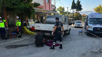 Dursunbey’de geri manevra yapan kamyonet 91 yaşındaki adamın yaşamına mal oldu