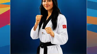 Işıl Zafer, Akdeniz Oyunları'nda altın madalyayı kazandı