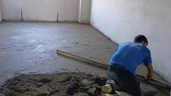 Diyarbakır'da köylüler imece usulüyle Kur’an kursu yapımına katkıda bulundu