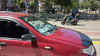 Bolu'da yaya geçidinde otomobilin çarptığı yaşlı adam hastaneye kaldırıldı