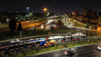 Zeytinburnu'nda tramvay kazası: 9 yaralı ve havadan görüntüler
