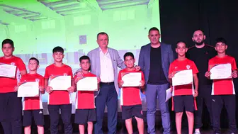 Yunusemre'de yaz spor okulu büyük ilgi gördü: 4 bin çocuk sporla buluştu