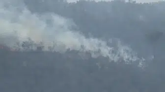 Kazdağları'nda çıkan yangına havadan ve karadan müdahale sürüyor