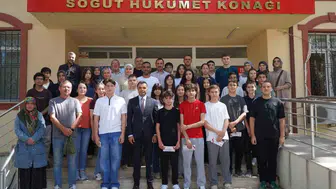 Söğüt'te LGS başarısı gösteren öğrenciler ödüllendirildi