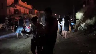Fethiye'de orman yangınına vatandaşlardan destek: Kovalarla su taşıdılar