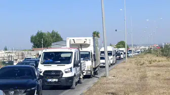 Antalya'da trafik kazası: 5 kilometre araç kuyruğu oluştu