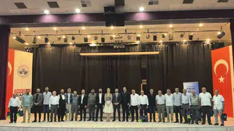 Fırat EDAŞ, muhtar buluşmalarıyla enerji ihtiyaçlarını dinliyor