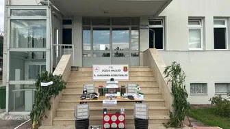Gümüşova'da jandarma uyuşturucu operasyonuyla önemli miktarda ele geçirdi