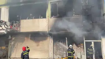 Gaziantep'te ayakkabı atölyesinde çıkan yangın itfaiye tarafından kontrol altına alındı