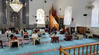Dumlupınar'da yaz kur'an kursu öğrencileri bilgi birikim sınavında ter döktü