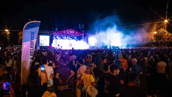 Tuzla'da 30 Ağustos kutlamalarında madrigal rüzgârı esti