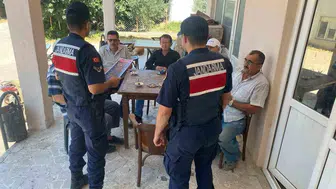 Bilecik jandarması dolandırıcılık konusunda vatandaşları bilinçlendiriyor