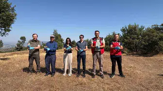 Gördes'te ekolojik denge için doğaya 500 keklik salındı