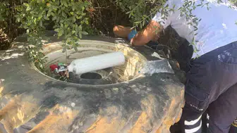 Şarampole devrilen traktörün sürücüsü itfaiye tarafından kurtarıldı