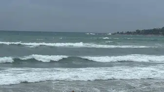 Kandıra'da hava koşulları nedeniyle bazı plajlar yasaklandı