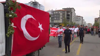 Gaziantep'te 30 Ağustos zafer bayramı coşkusu ve yeni basketbol takımı tanıtımı