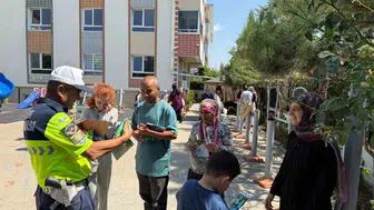 Develi'de jandarma öğrencilere trafik güvenliği eğitimi verdi