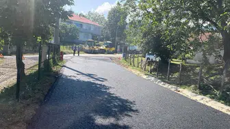 Düzce'nin Kavakbıçkı köyünde ulaşım konforunu artıran asfalt çalışması başladı