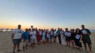 Kıyılarda deniz kaplumbağası yavru çıkışları devam ediyor