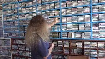 Nostaljik müzik kültürü ayakta kalıyor: Samsun'da kaset ve plak satışı devam ediyor